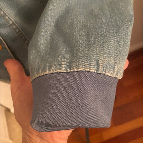 Universal Thread size medium NWT cropped jean jacket - Picture 3 of 12